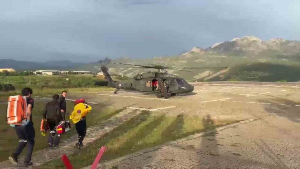 Nazımiye ilçesinde 7 saat yürüyüp kayboldu, jandarma teyakkuza geçti