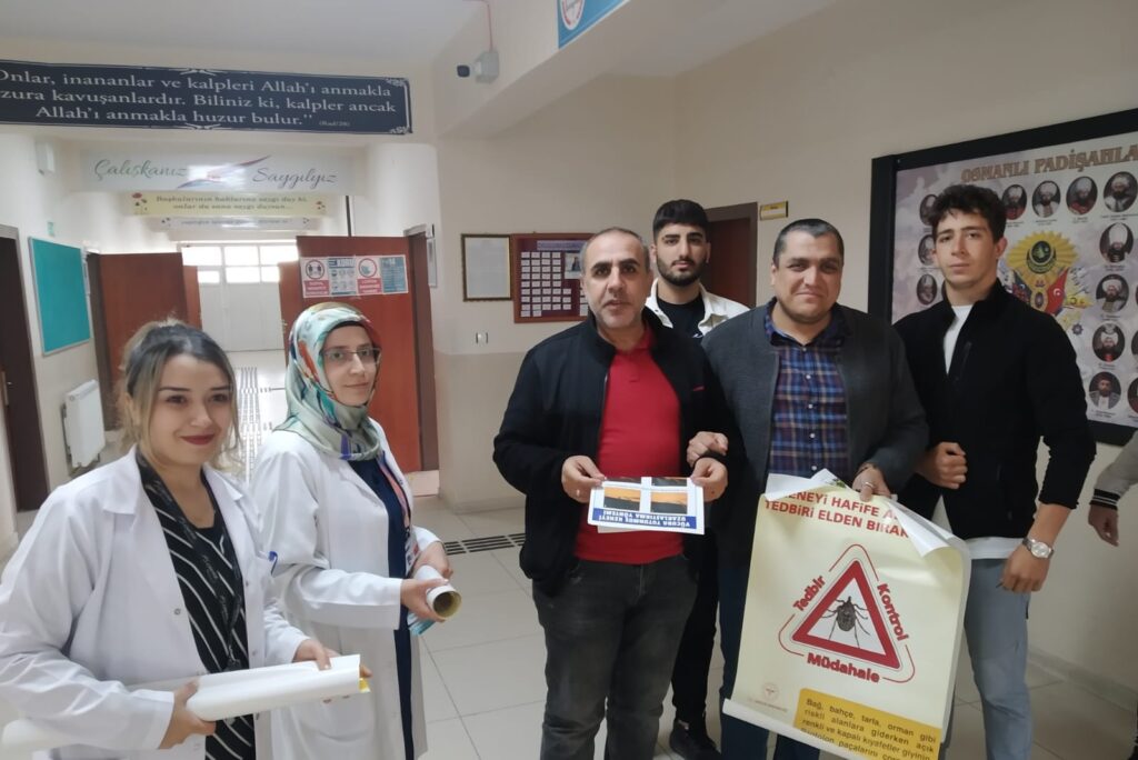 Çemişgezek ilçesinde Kırım Kongo Kanamalı Ateşi Hastalığı ile ilgili bilgilendirme çalışmaları devam ediyor