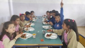 Payamdüzü köy okulunda pizza etkinliği