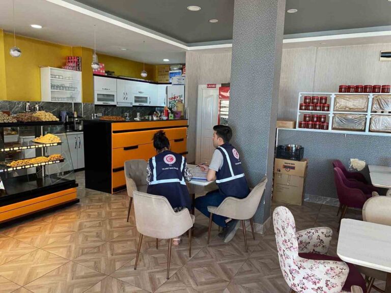 Ovacık ilçesinde kurallara uymayan işletmelere ceza kesildi