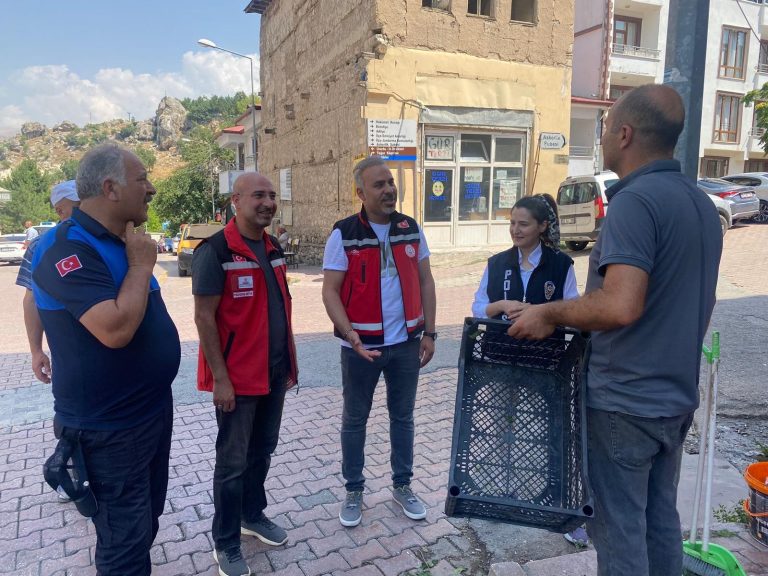 Çemişgezek’te sokakta çalıştırılan veya dilendirilen çocuk bulunmuyor