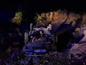 Çemişgezek’te otomobil şarampole uçtu: 3 kişi yaralandı