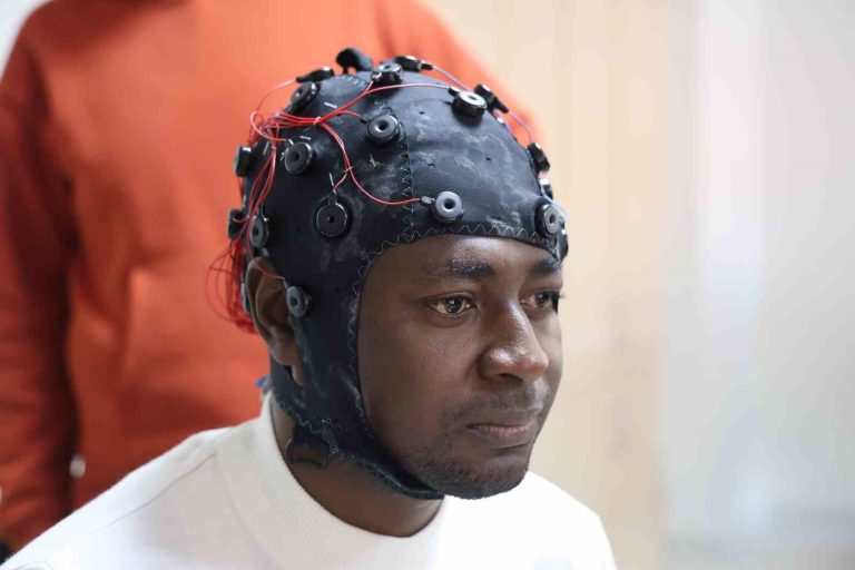 Fırat Üniversitesinde beyin okuyan model geliştirildi