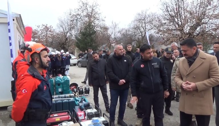 Tunceli’de, depreme müdahale için donanımlı konteynerler oluşturuldu