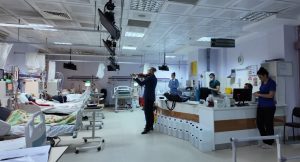 Tunceli’de diyaliz hastalarına keman dinletisi