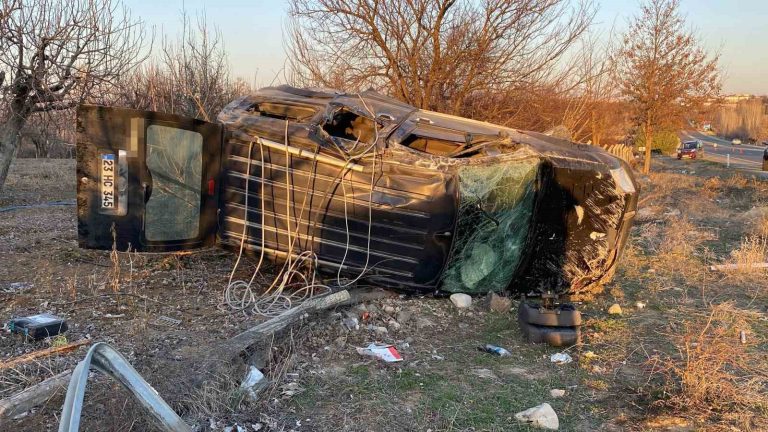 Elazığ Keban karayolunda feci trafik kazası: 5 yaralı
