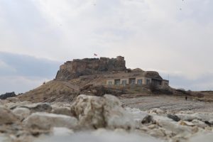 Pertek Kalesindeki sular çekildi, askeri nizamiye gün yüzüne çıktı