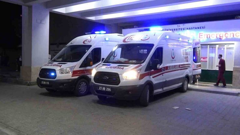 Elazığ’da otomobil uçurumdan yuvarlandı: 1 ölü, 2 yaralı