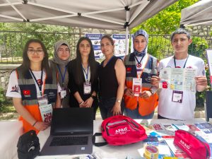 Çemişgezek’de öğrenciler, 4006 TÜBİTAK Bilim Fuarı’nda deprem bilincine dikkat çekti