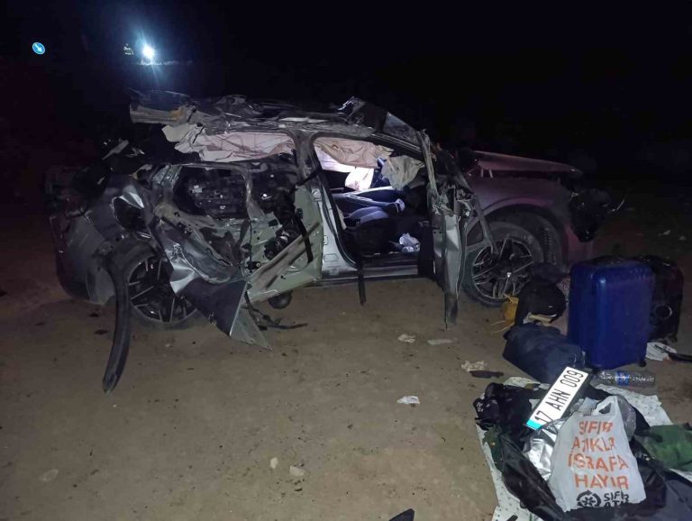 Çemişgezek’teki kazada anneanne ve torun hayatını kaybetti