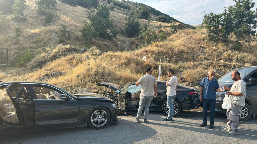 Tunceli’de zincirleme trafik kazası: 5 kişi yaralandı