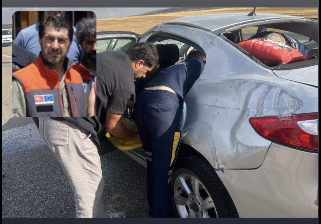 Kayseri yolunda kaza yapan Çemişgezekli aileye, tesadüfen yolda geçen Tunceli AFAD gönüllüsü müdahale etti