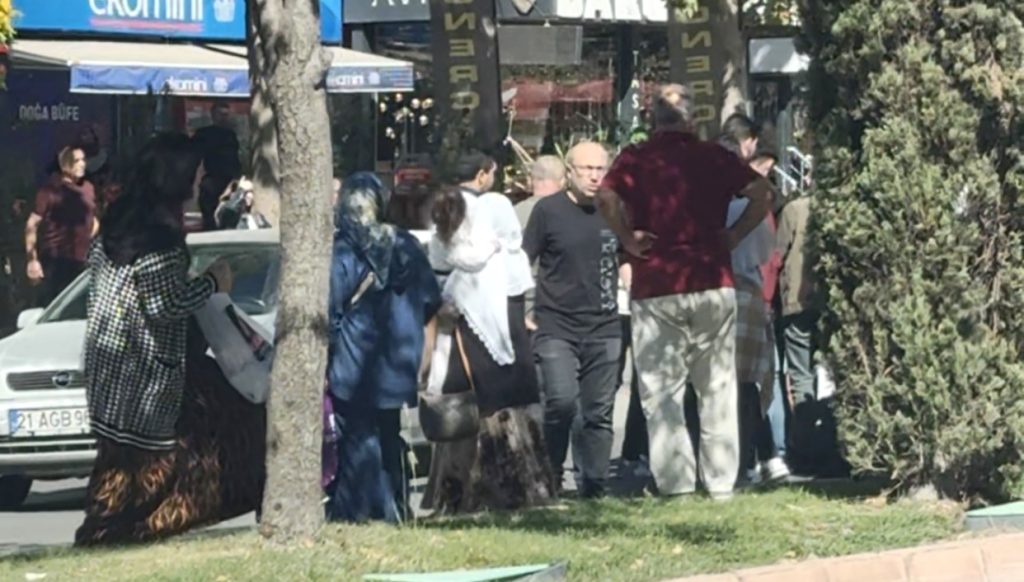 Elazığ’da otobüsün çarptığı 8 yaşındaki çocuk ağır yaralandı