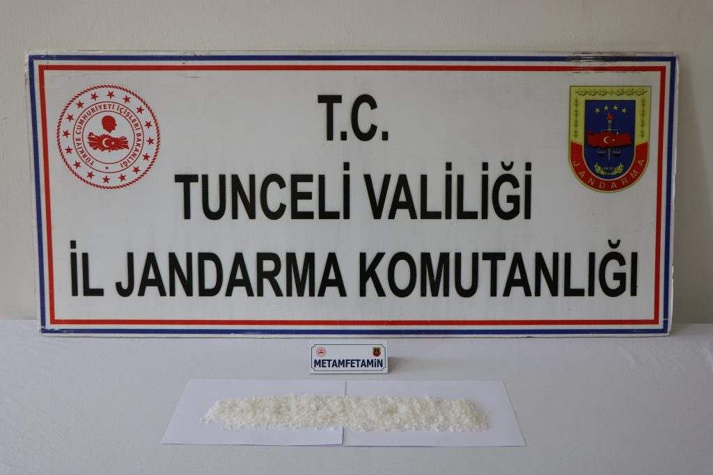 Tunceli’de metamfetamin operasyonu: 3 bin içimlik uyuşturucu ele geçirildi