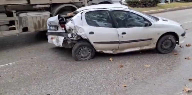 Elazığ’da meydana gelen trafik kazasında 1’i ağır 2 kişi yaralandı