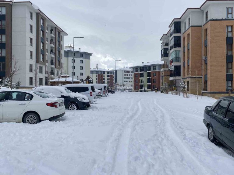 Elazığ’da eğitim-öğretime 1 gün daha ara verildi