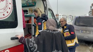 Elazığ’da sitede doğal gaz zehirlenmesi: 1’i çocuk 6 kişi hastaneye kaldırıldı