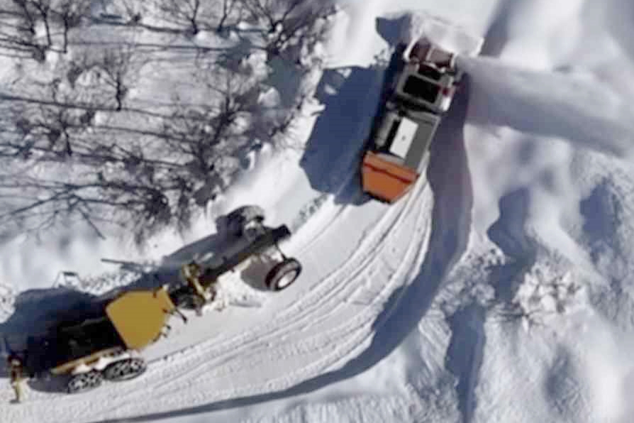Tunceli’de 103 köy yolu açıldı, 195’inde çalışmalar sürüyor