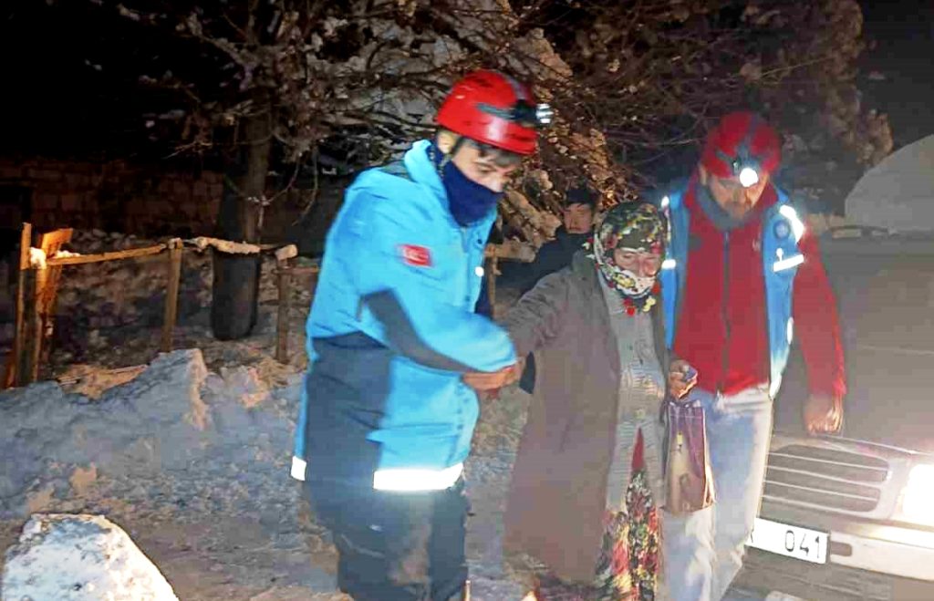 Tunceli’de UMKE’den peş peşe üç vakaya müdahale