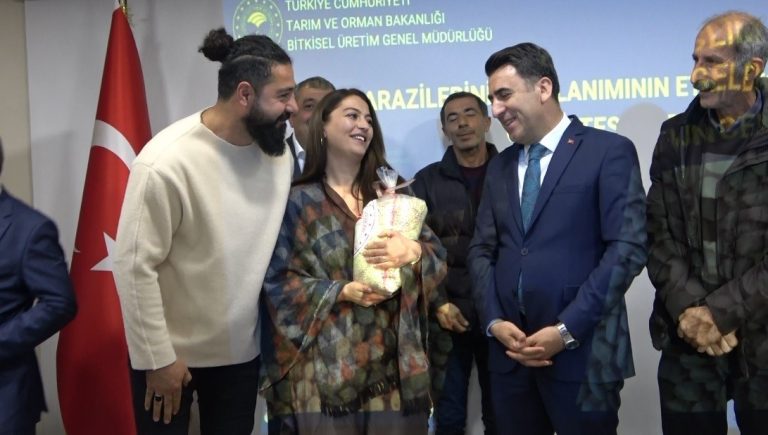 Tunceli’de çiftçilere tohum ve fide desteği