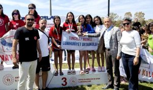 Tunceli Merkez Cumhuriyet Ortaokulu öğrencileri Türkiye üçüncüsü oldu