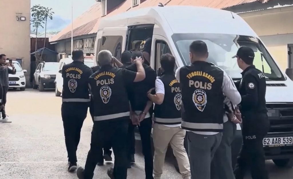 Tunceli’de 100 milyonluk vurgun yapan şebeke çökertildi: 8 şüpheli yakalandı