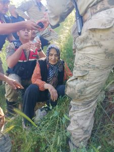 Çemişgezek’te kaybolan alzheimer hastası kadın jandarma tarafından dere yatağında bulundu