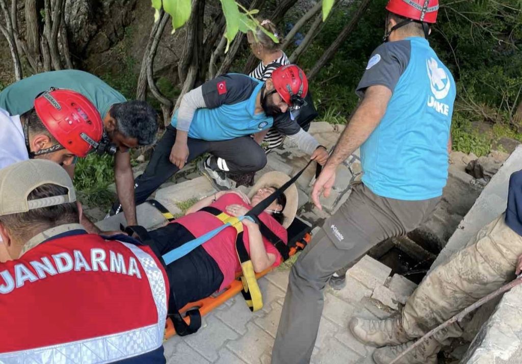 Düzgün Baba kırsalında yaralanan kadın için ekipler seferber oldu