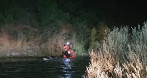 Tunceli’de araç Munzur Nehri’ne yuvarlandı: 2 kişi yaralandı