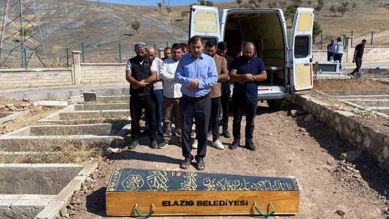Cip mesire alanında yıldırımın isabet ettiği çocuk hayatını kaybetti